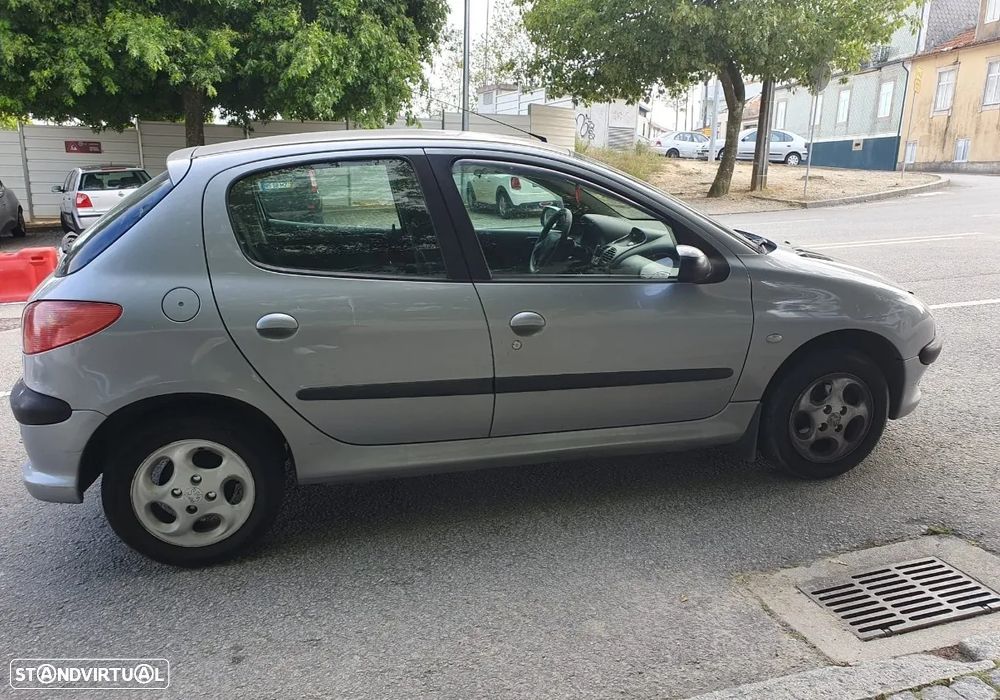 Peugeot 206 1.1 Black & Silver - 1