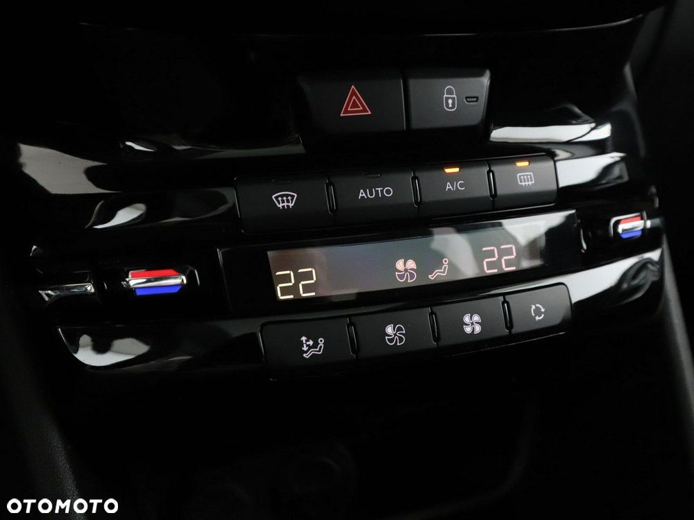 Peugeot 2008 1.2 Pure Tech Crossway S&S EAT6 - 28