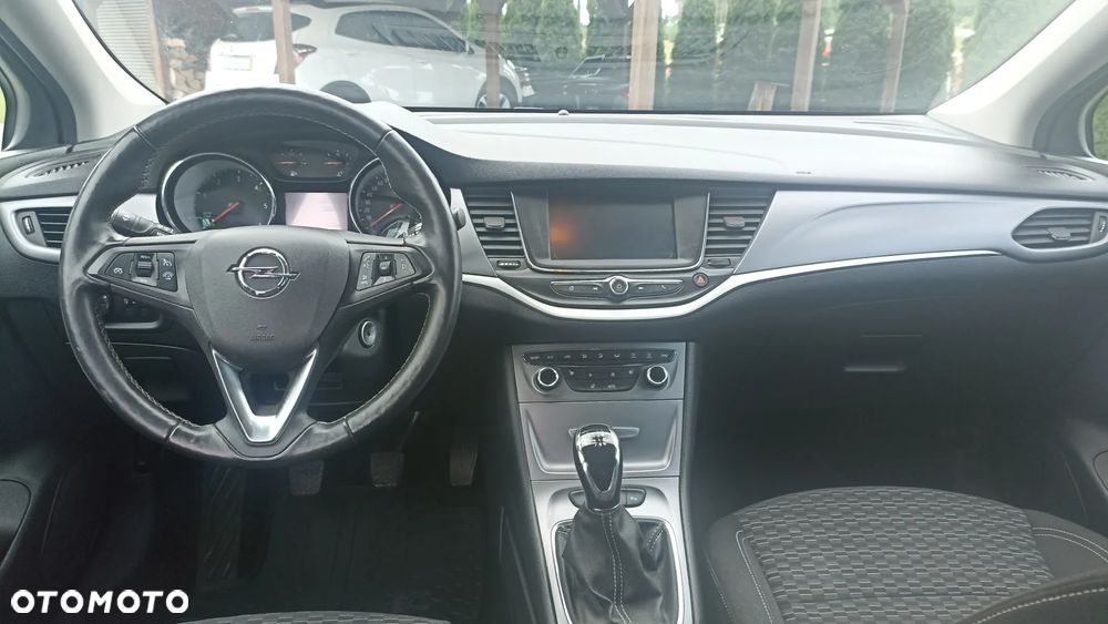 Opel Astra 1.6 CDTI Dynamic - 9