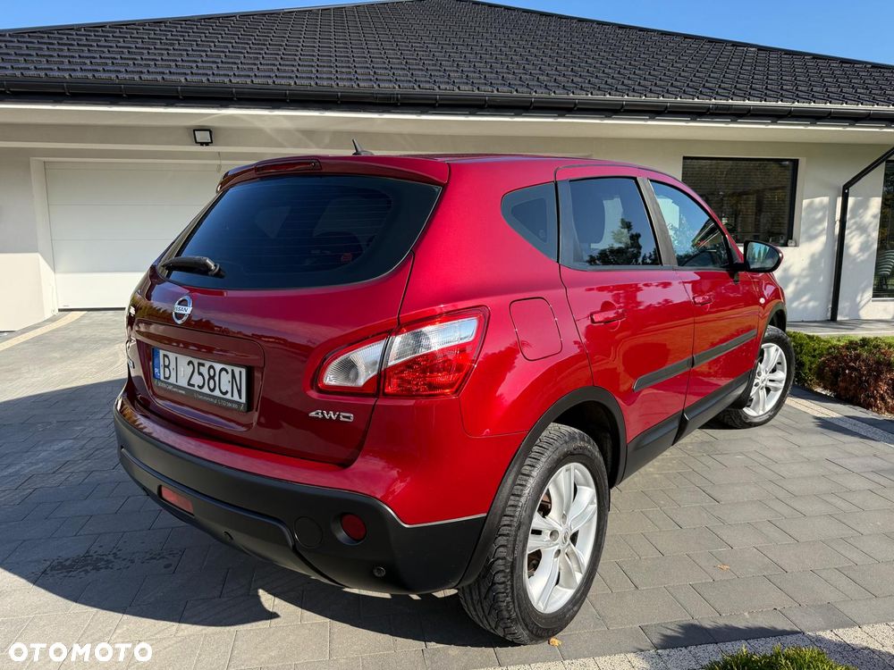 Nissan Qashqai 2.0 4x4 Tekna - 6