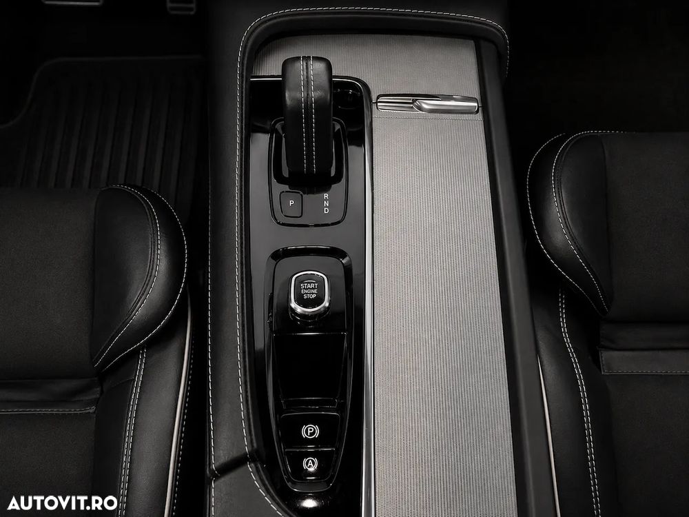 Volvo XC 90 T8 AWD Recharge Ultimate Dark - 28