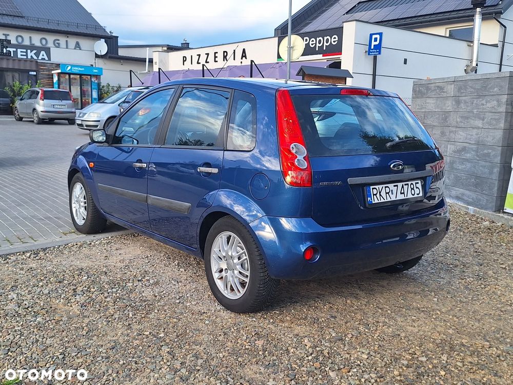 Ford Fiesta - 8