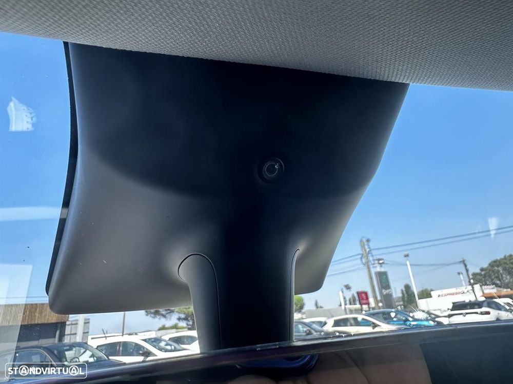 Tesla Model Y Long Range Tração Integral - 21