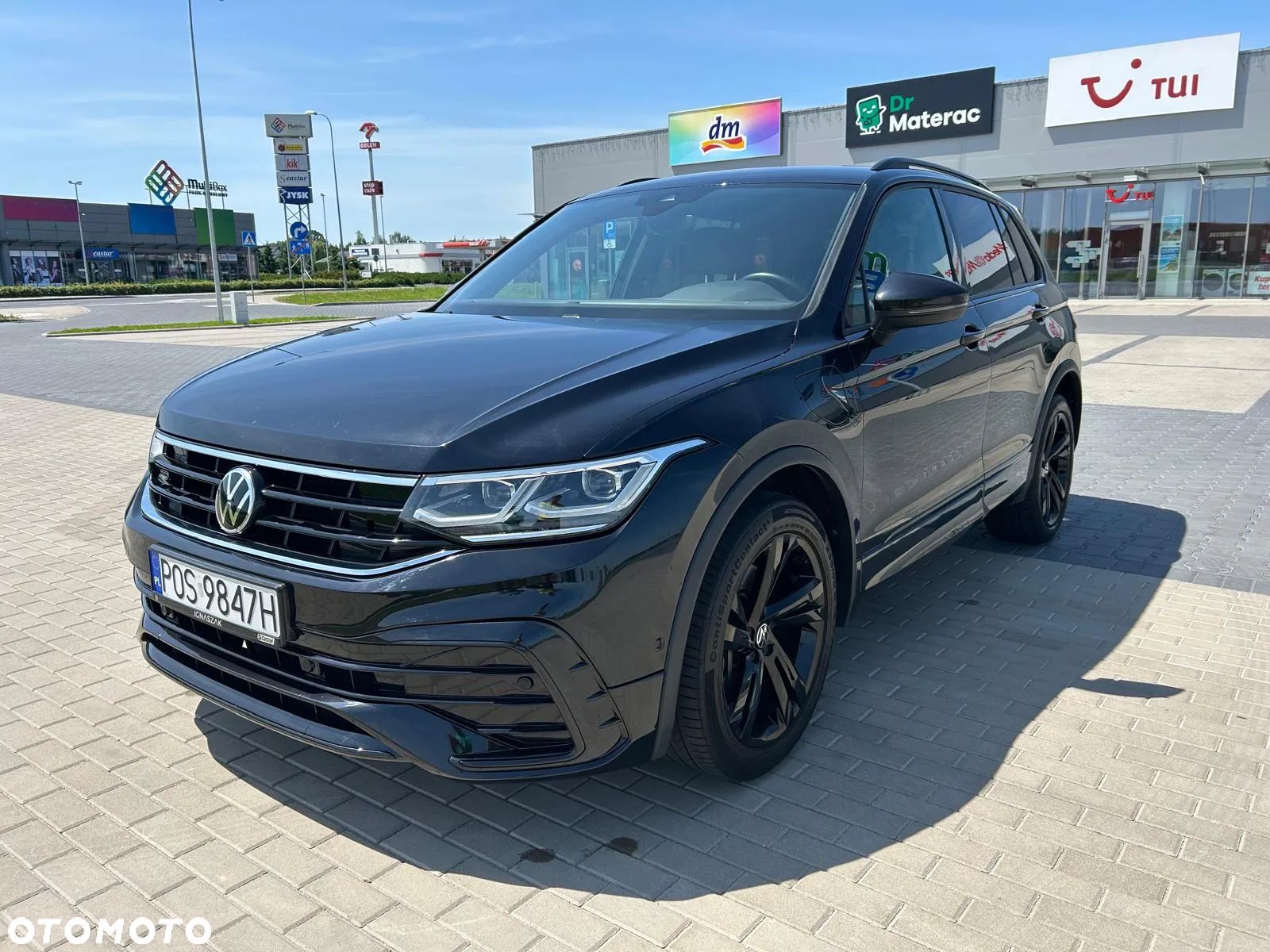 Volkswagen Tiguan - 1