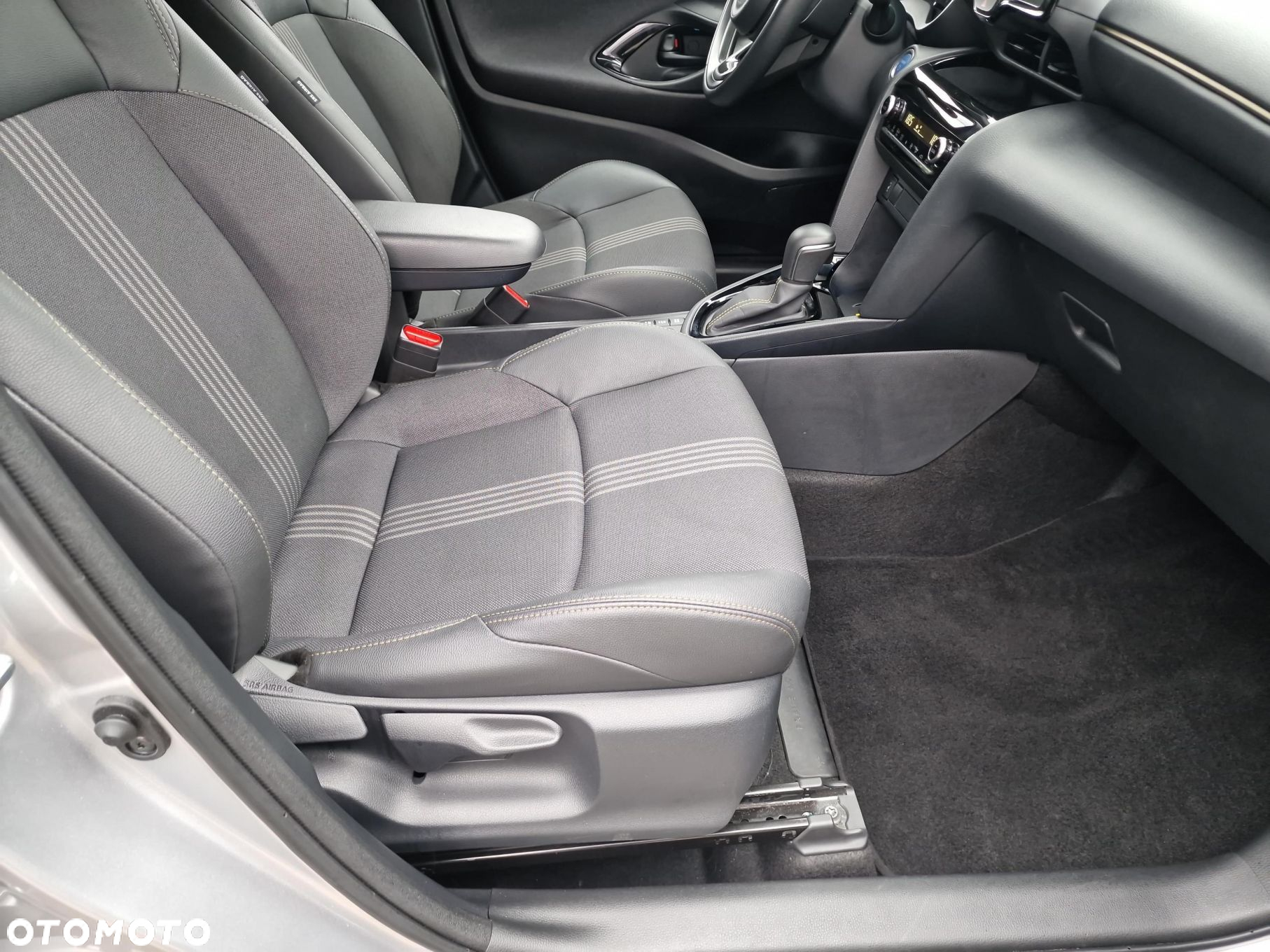 Toyota Yaris Cross - 12