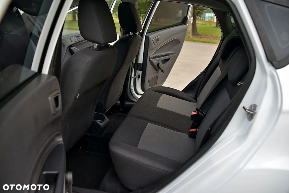 Ford Fiesta 1.25 Titanium EU5 - 29