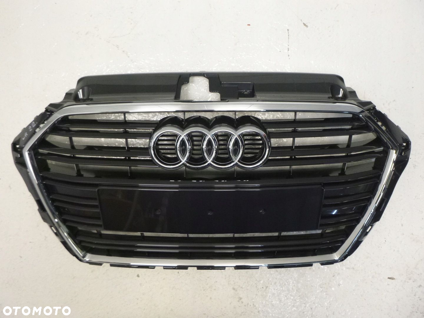 AUDI A3 V8 S-LINE WZMOCNIENIE GRILLA GRILL ATRAPA - 2