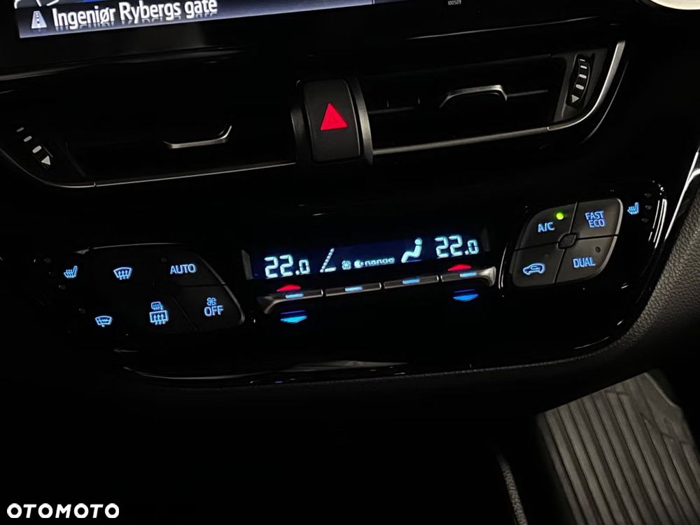 Toyota C-HR Lounge - 24