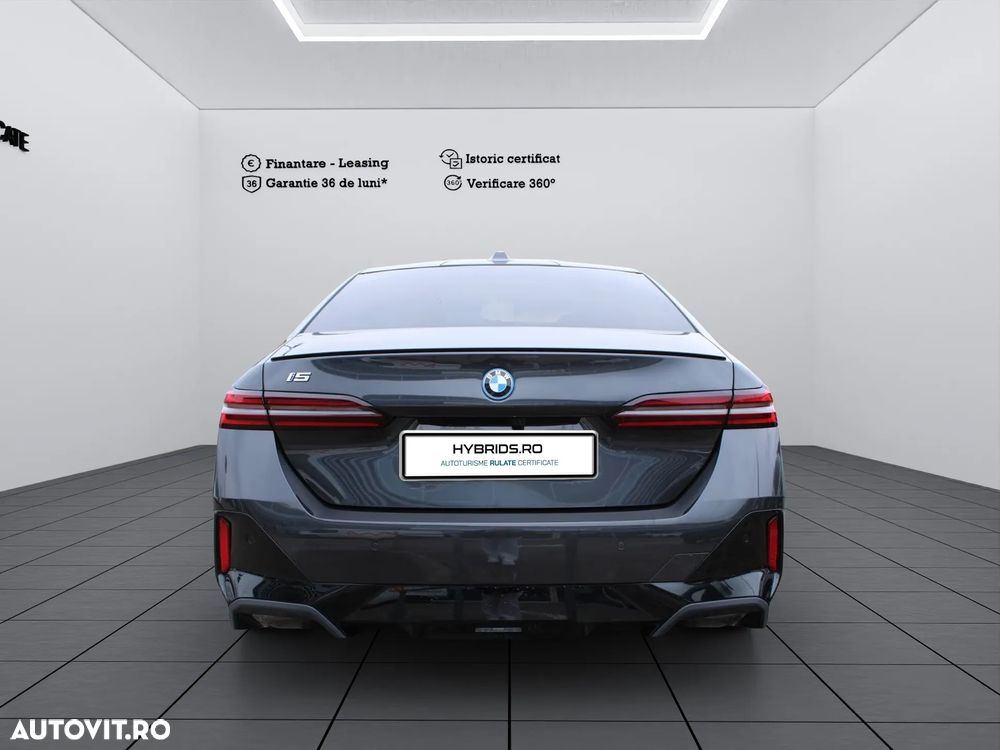BMW i5 2024 — imagine 5