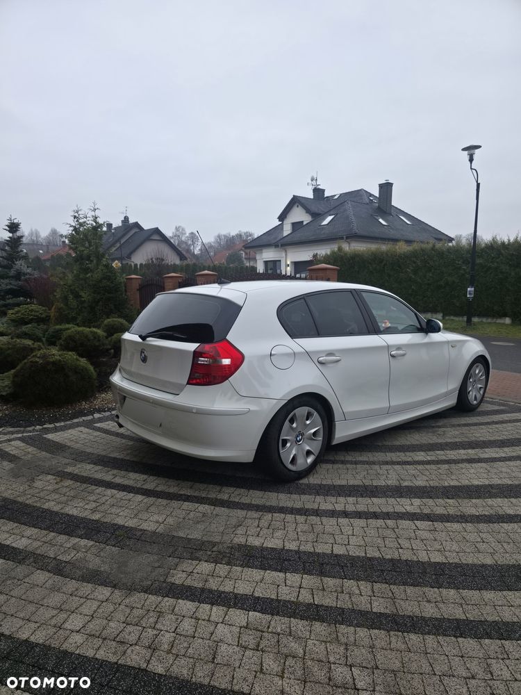 BMW Seria 1 - 12