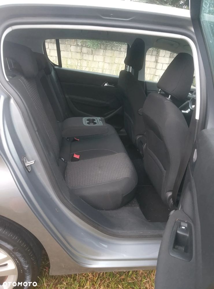 Peugeot 308 - 13