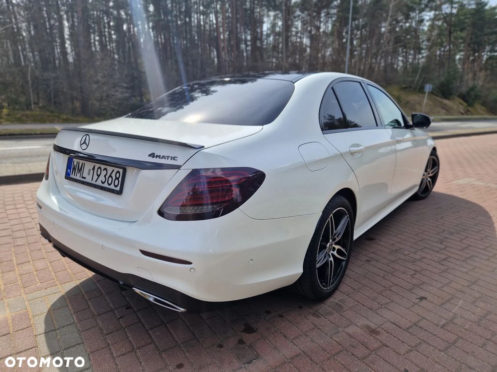 Mercedes-Benz Klasa E 220 d 4-Matic 9G-TRONIC - 5