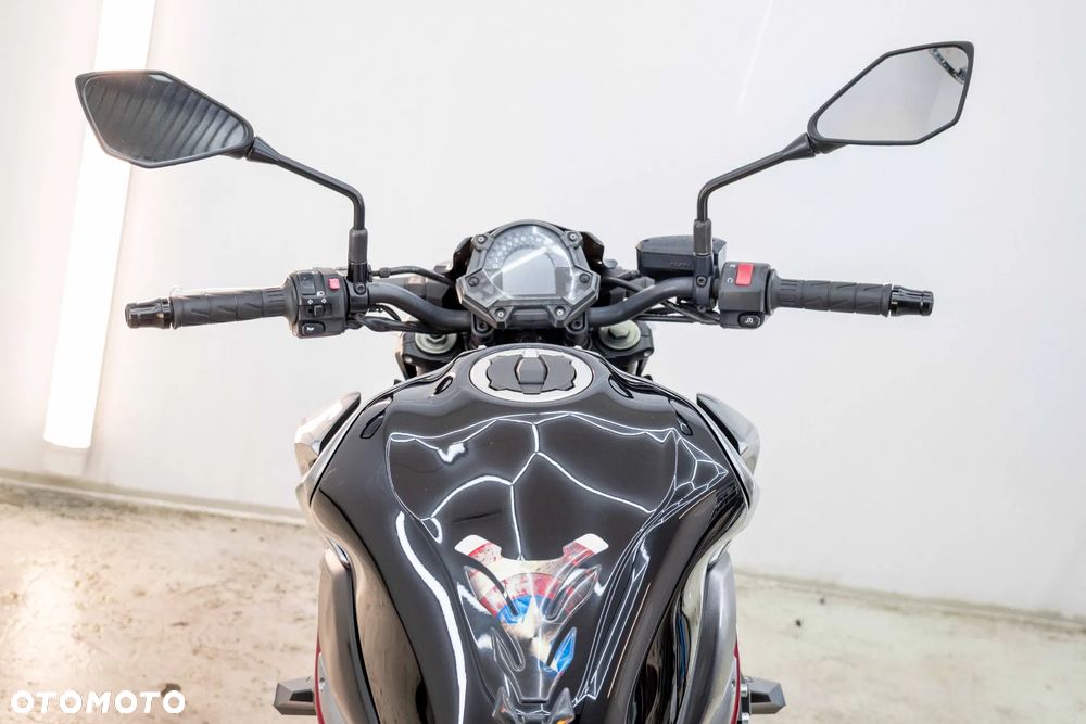 Kawasaki Z 900 - 24