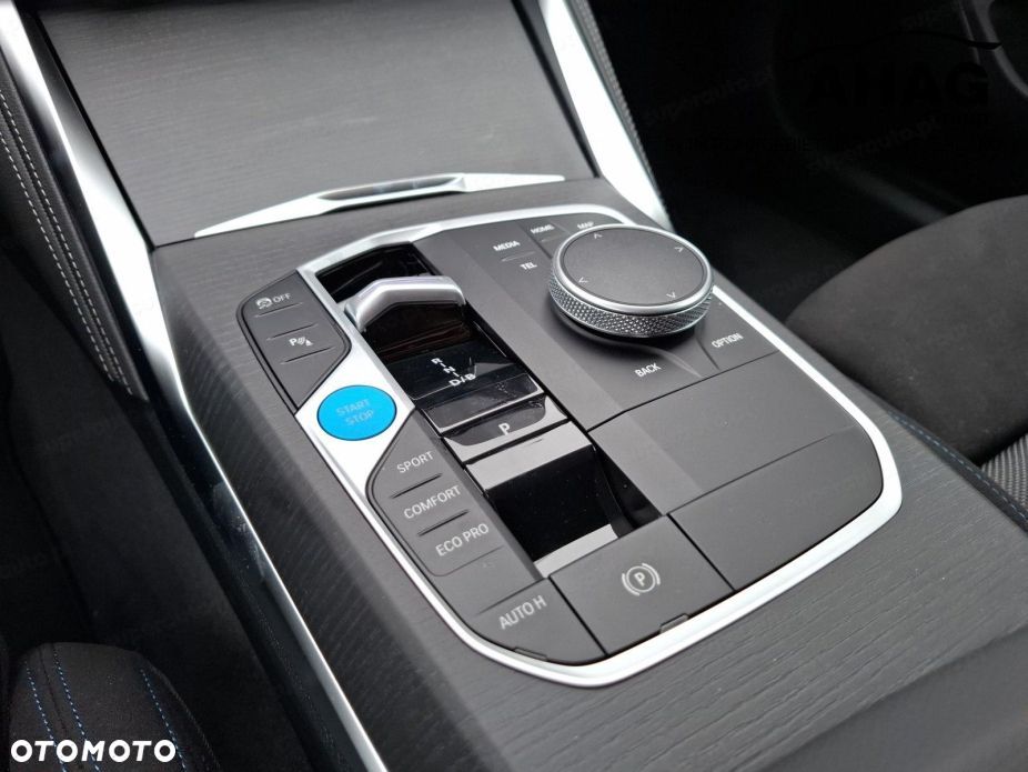 BMW i4 - 9