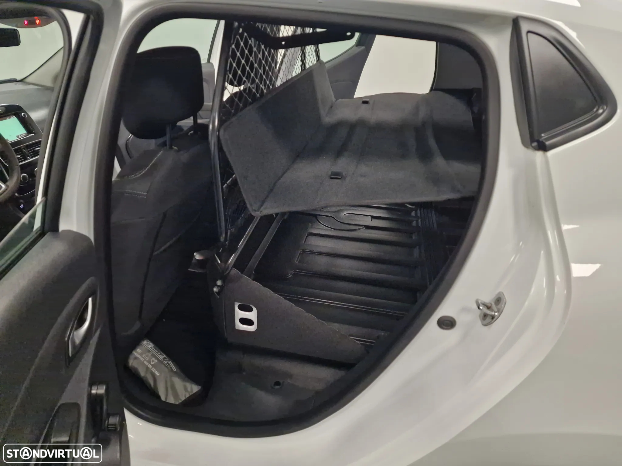 Renault CLIO SOCIETE 1.5DCI 90CV ZEN GPS IVA DEDUTIVEL - 32