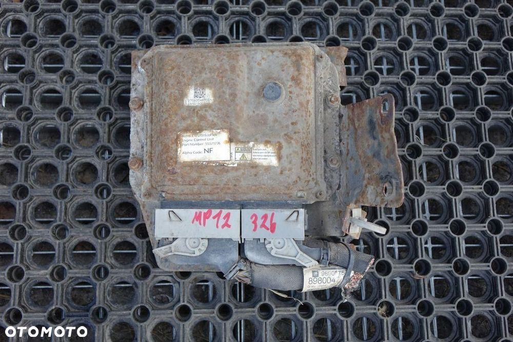 STEROWNIK SILNIKA KOMPUTER ECU OPEL ASTRA H 1.7 CDTI 55571776 - 1