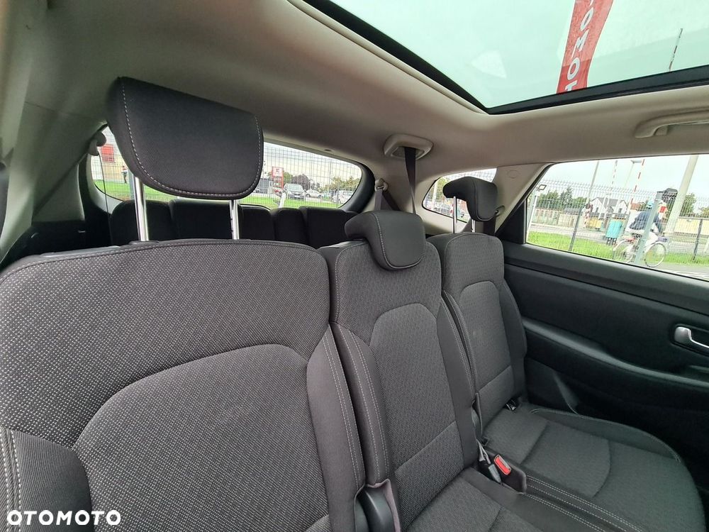 Kia Carens 1.7 CRDi L 7os - 28
