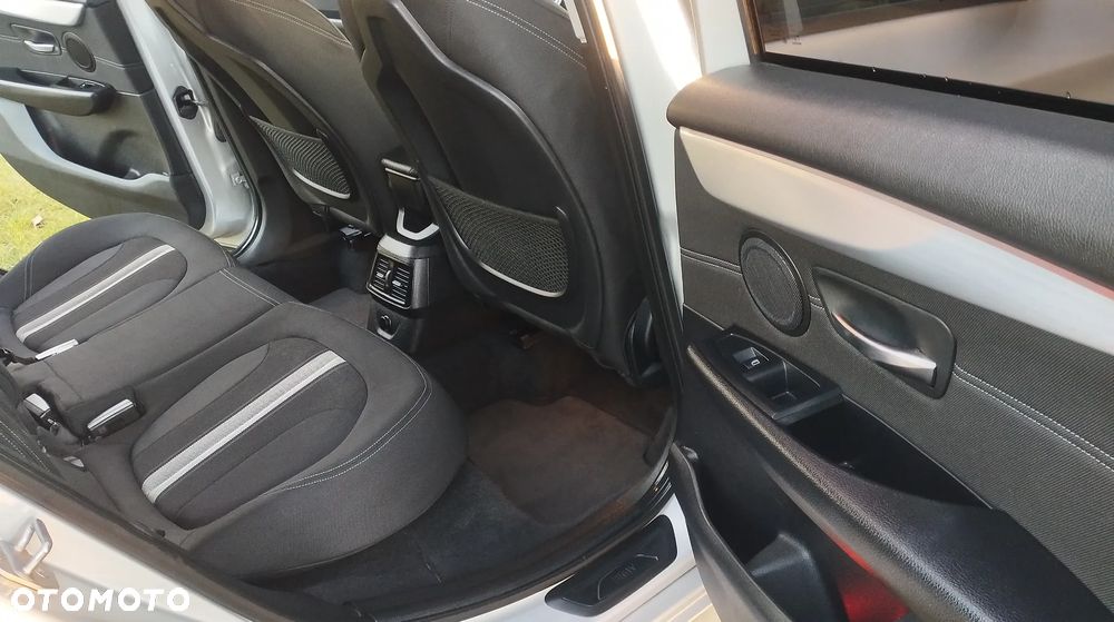 BMW Seria 2 218d Active Tourer - 17