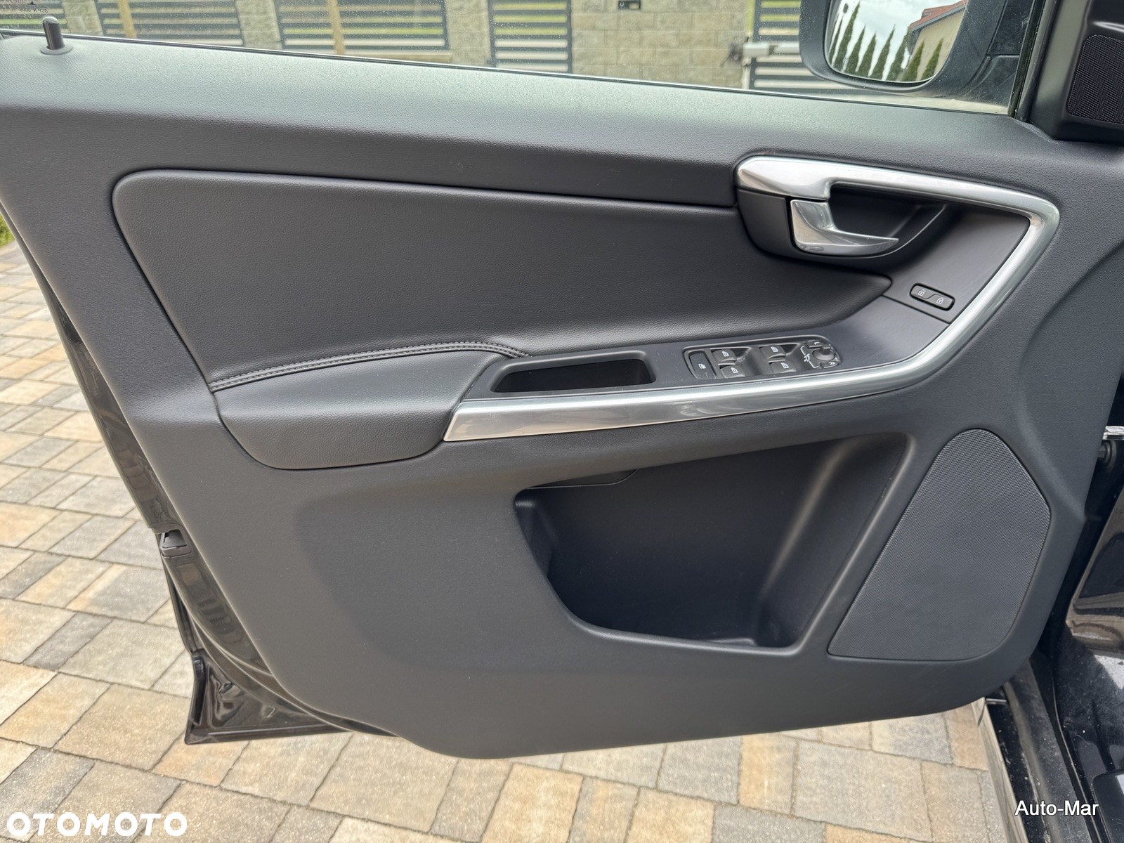 Volvo XC 60 D4 Geartronic Momentum - 14