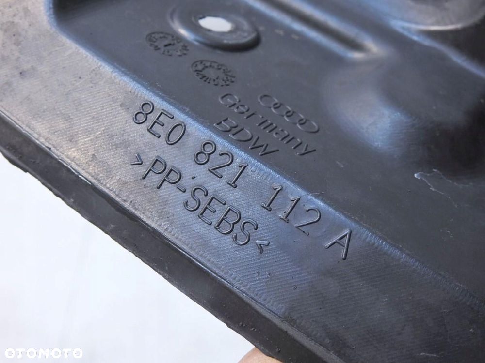 WYGŁUSZENIE BŁOTNIKA PRAWY PRZÓD AUDI A4 B7 8E0821112A - 5