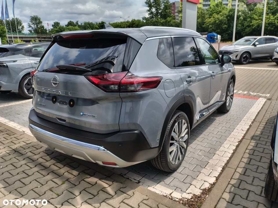 Nissan X-Trail - 4