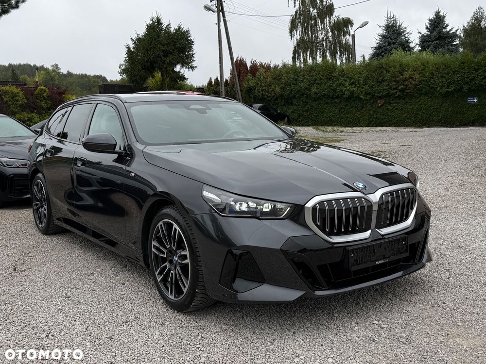 BMW Seria 5 520d xDrive Touring - 26