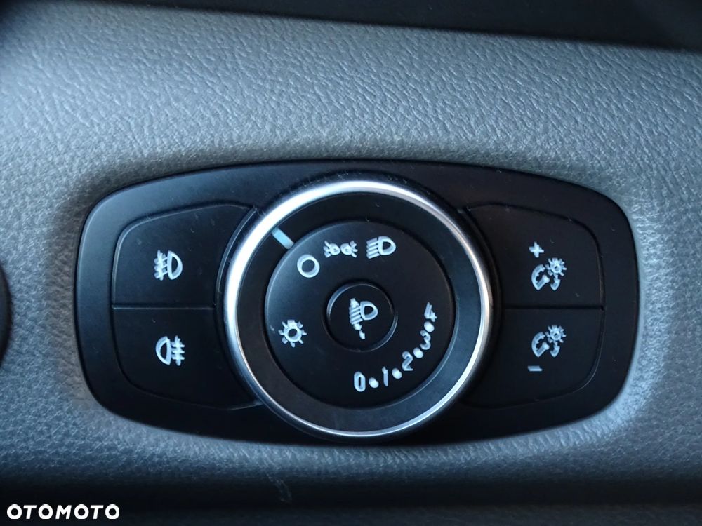 Ford Transit - 18