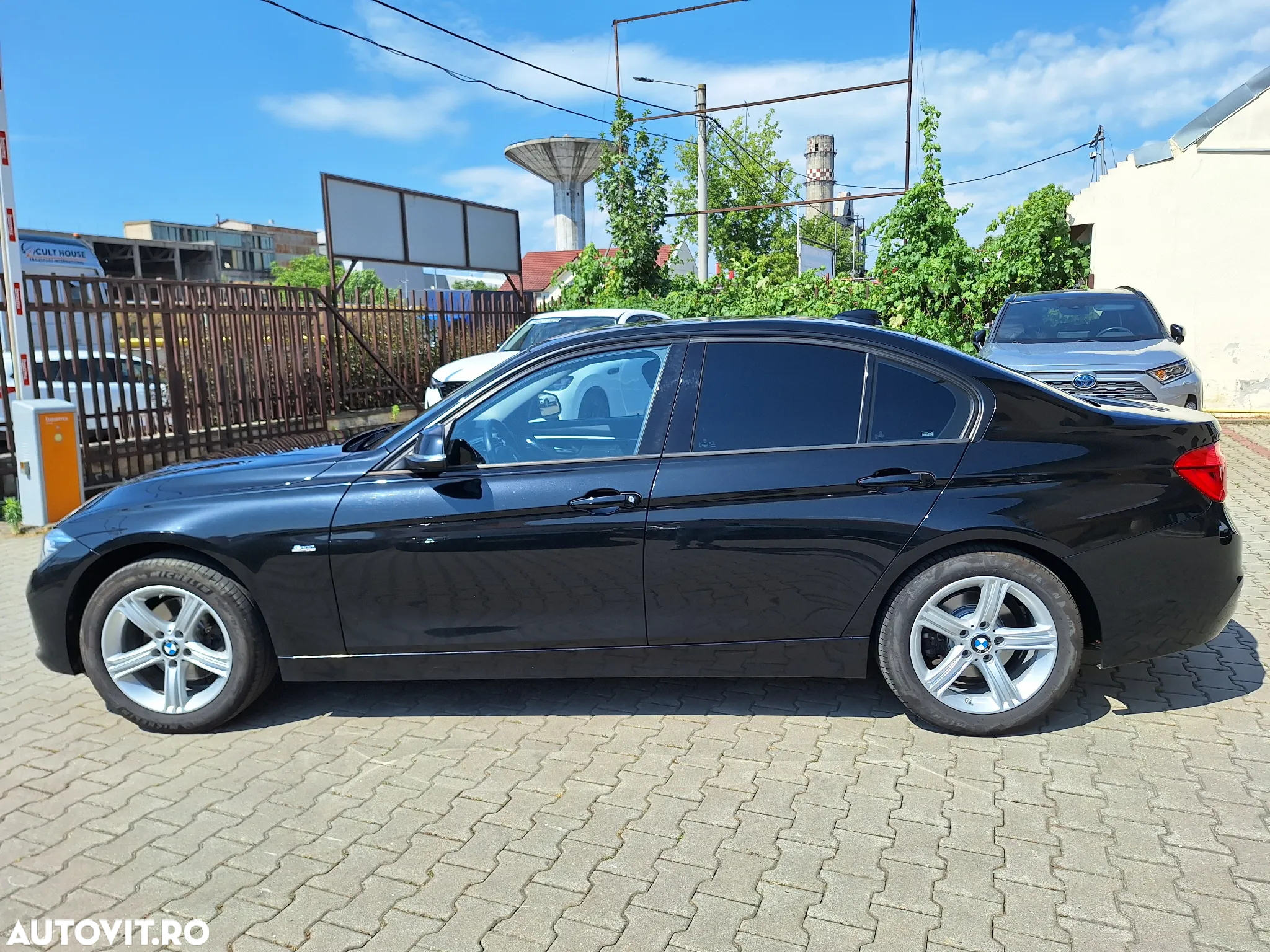 BMW Seria 3 320d Aut. Sport Line - 8