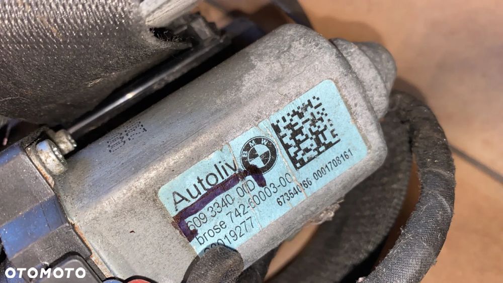 PAS BEZPIECZEŃSTWA PRZÓD PRAWY BMW F01 F02 6093340 - 6