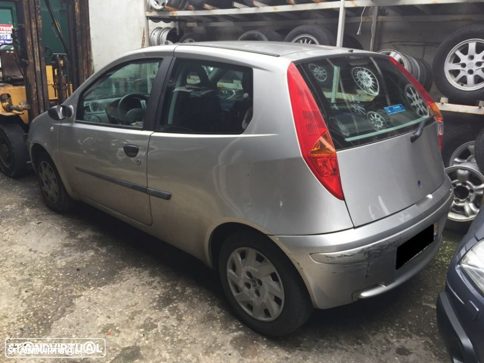 Fiat punto 1.2i de 2002 para peças - 2