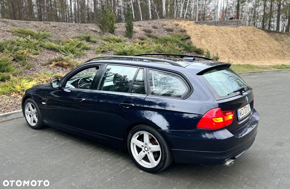 BMW Seria 3 320d DPF - 12