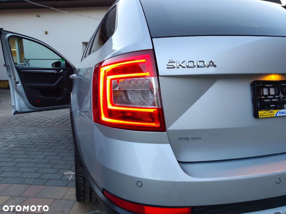 Skoda Octavia 2.0 TDI 4x4 DSG Scout - 11