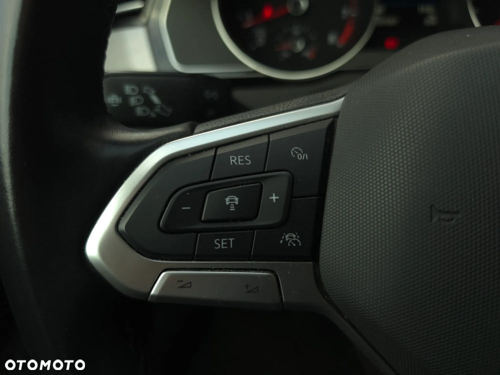 Volkswagen Passat 1.5 TSI EVO Business - 15