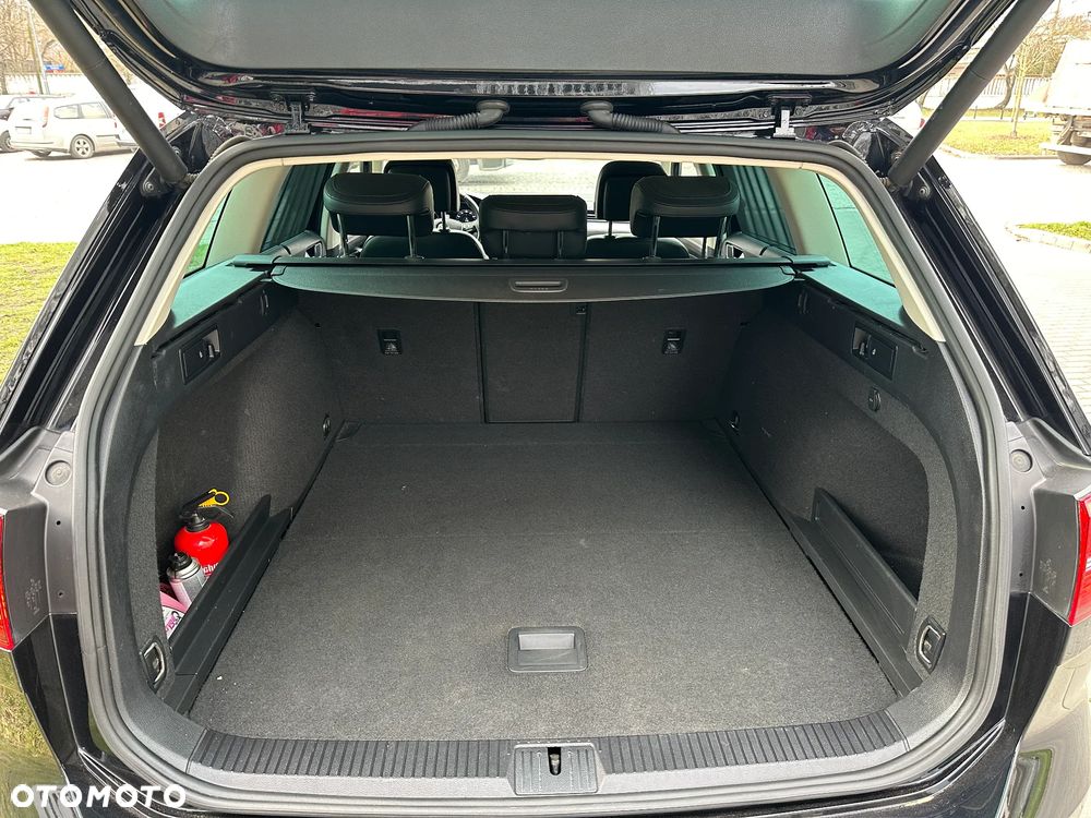 Volkswagen Passat Variant 2.0 TDI BMT 4Mot Highline DSG - 14