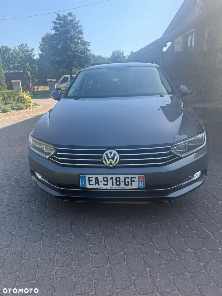 Volkswagen Passat 1.6 TDI SCR DSG Comfortline - 5