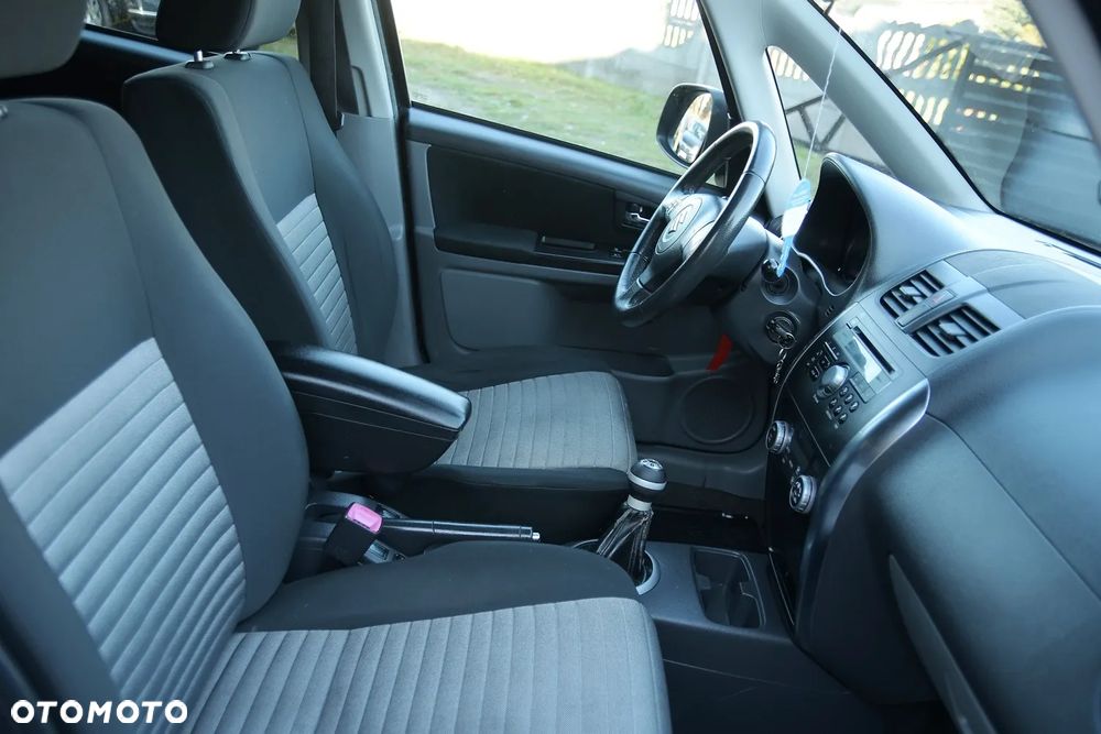 Suzuki SX4 - 19
