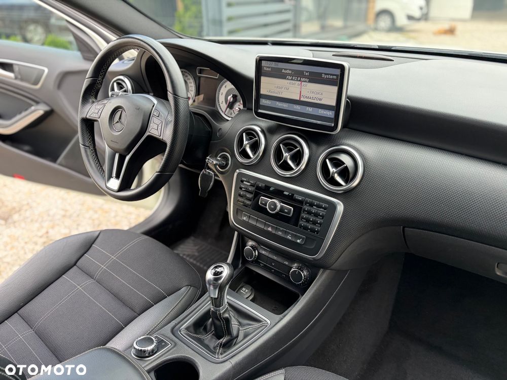Mercedes-Benz Klasa A 180 BlueEfficiency Edition - 18