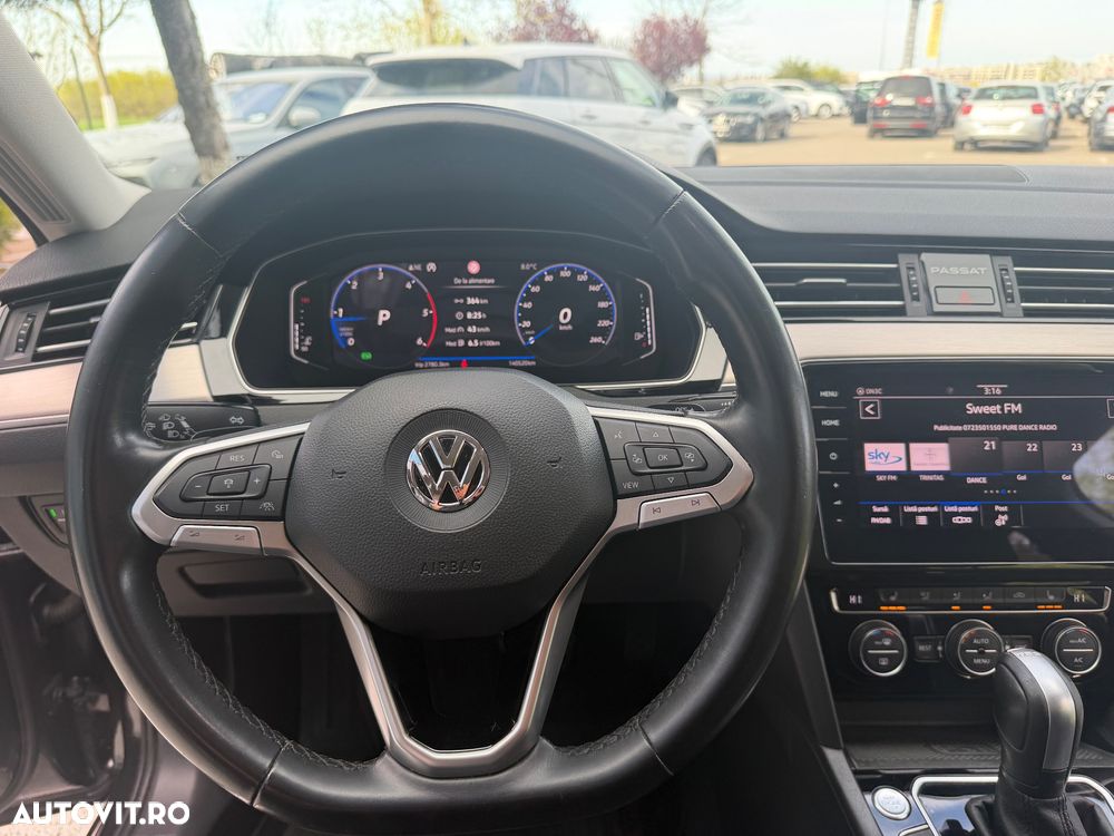 Volkswagen Passat 2.0 TDI SCR DSG Comfortline - 8
