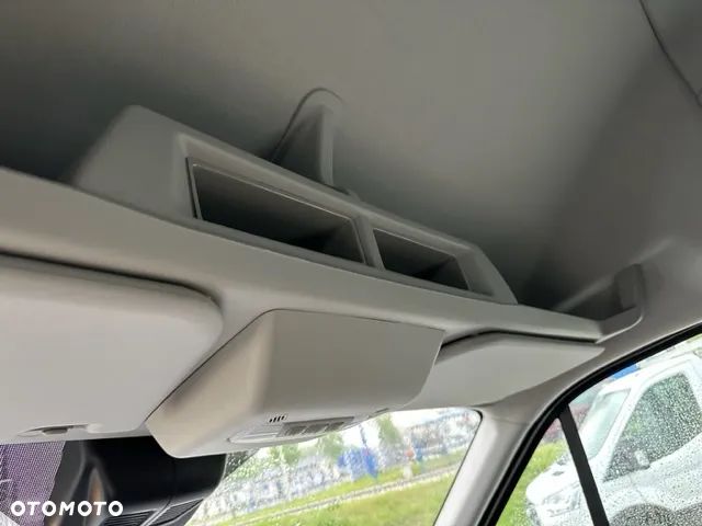 Ford Transit - 12