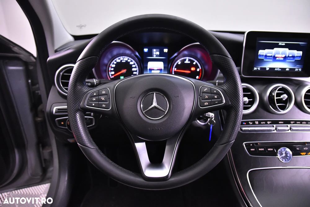 Mercedes-Benz C - 16