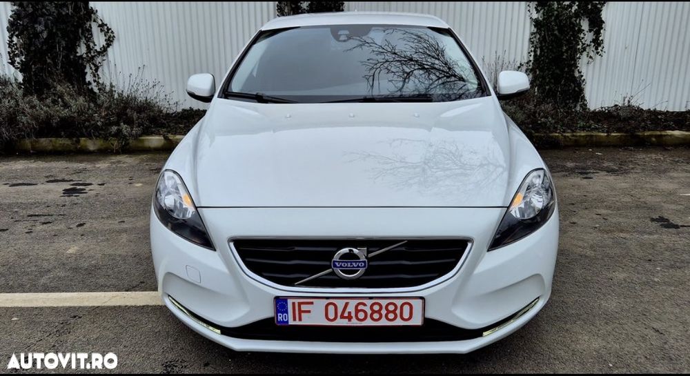 Volvo V40 D4 Momentum - 10