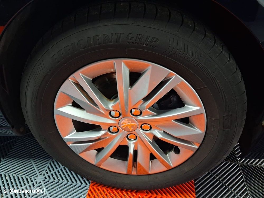 Peugeot 508 1.2 PureTech Active Pack EAT8 — fotografia 17