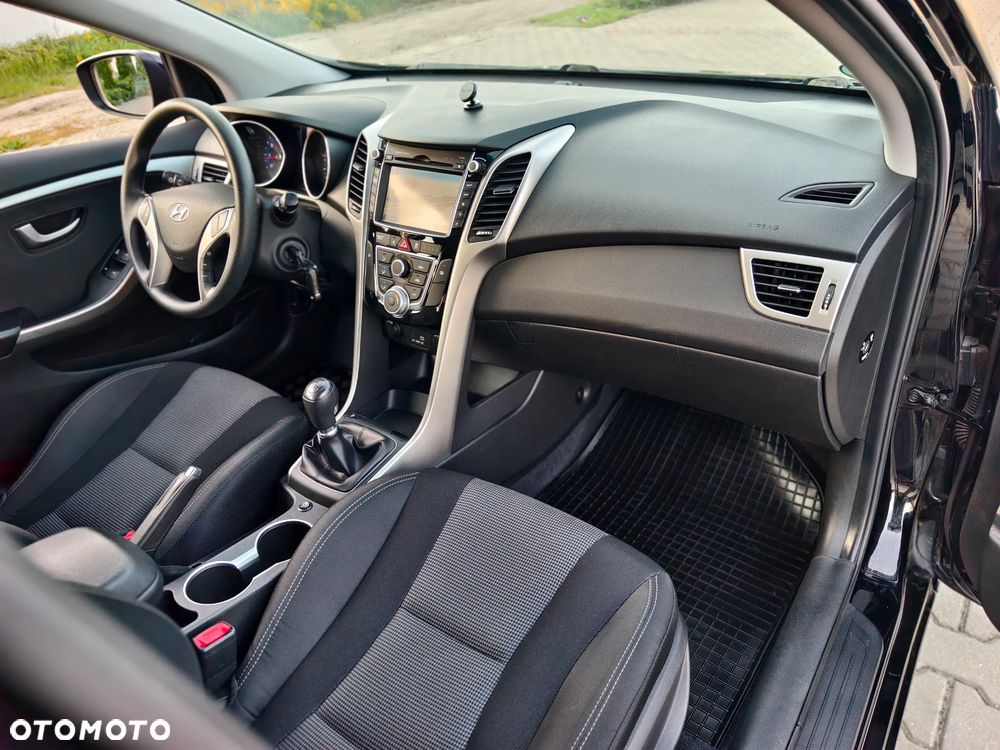 Hyundai i30 Kombi 1.4 Passion Plus - 18