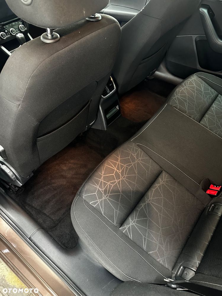 Skoda Octavia 2.0 TSI Clever DSG - 7