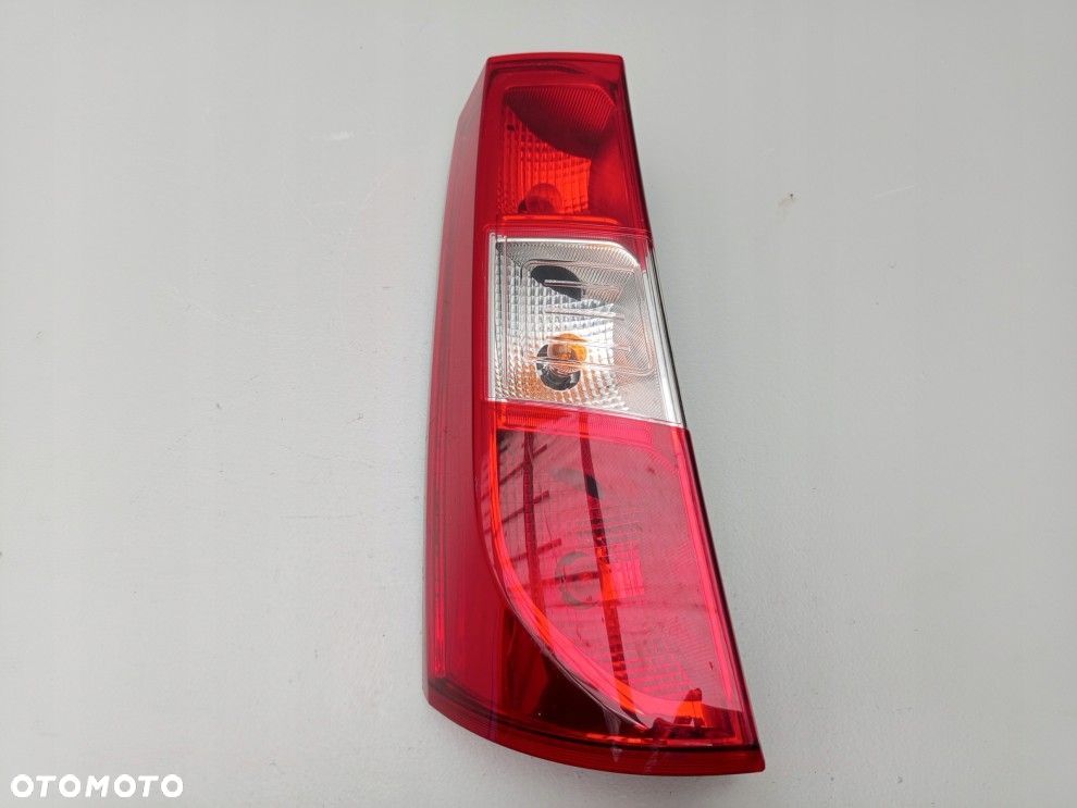 DACIA DOKKER 12- LEWA TYLNA LAMPA ORYGINAŁ 265551619R - 2