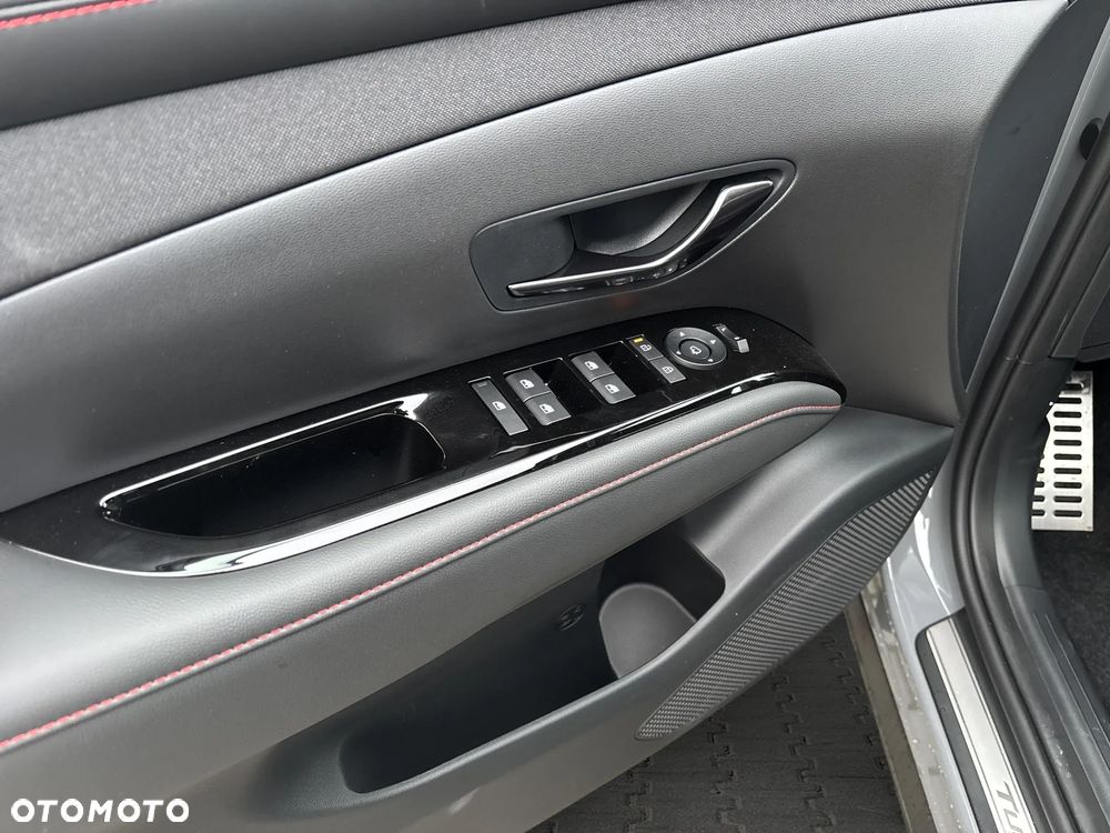 Hyundai Tucson 1.6 T-GDi HEV N-Line 2WD - 11