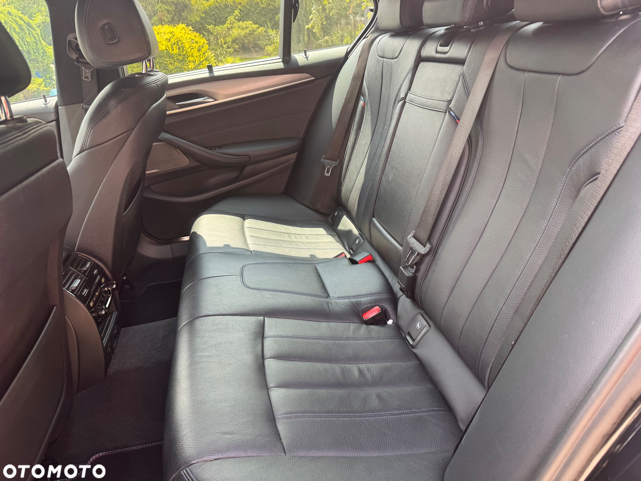 BMW Seria 5 540i xDrive - 19