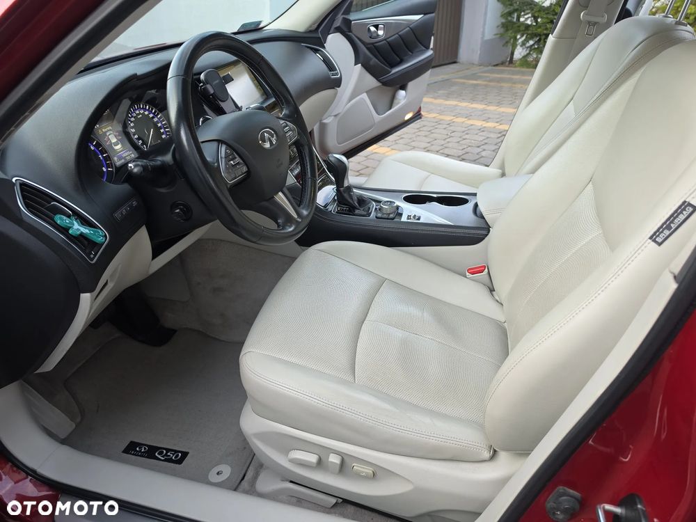 Infiniti Q50 2.0t Premium Sound Studio by Bose - 5