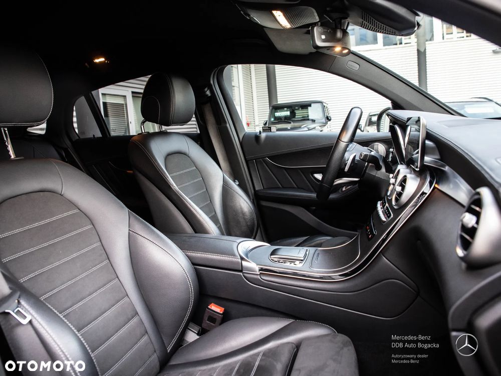 Mercedes-Benz GLC 300 de 4-Matic Business Edition - 7