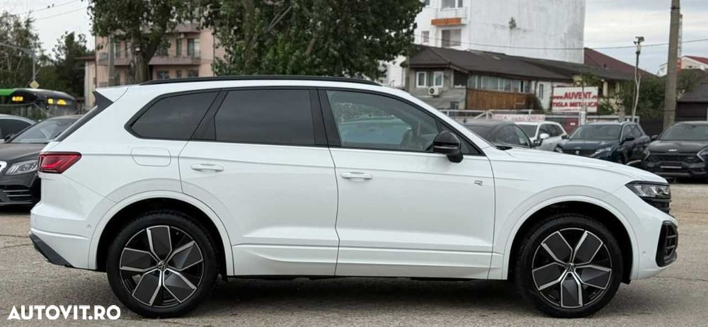 Volkswagen Touareg 3.0 V6 TDI SCR 4Motion Automatik R-Line - 11